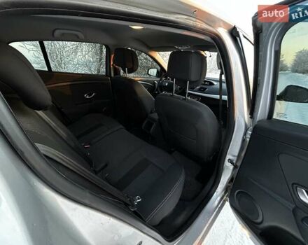 Серый Рено Меган, объемом двигателя 1.6 л и пробегом 293 тыс. км за 6200 $, фото 4 на Automoto.ua