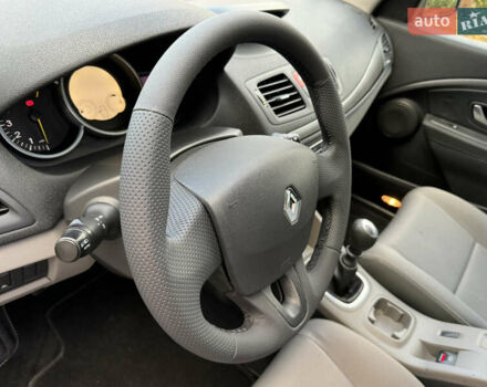 Серый Рено Меган, объемом двигателя 1.6 л и пробегом 153 тыс. км за 7650 $, фото 20 на Automoto.ua