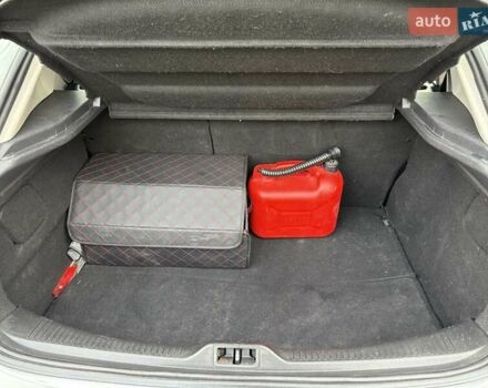 Серый Рено Меган, объемом двигателя 1.6 л и пробегом 176 тыс. км за 6700 $, фото 5 на Automoto.ua