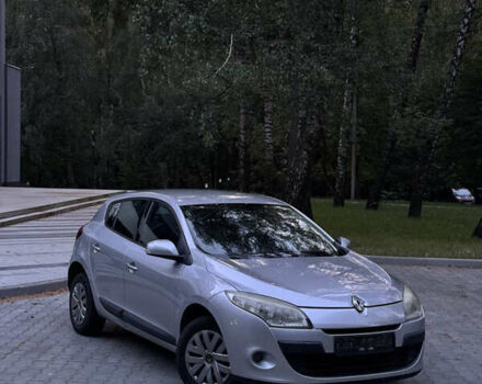 Сірий Рено Меган, об'ємом двигуна 1.6 л та пробігом 199 тис. км за 7200 $, фото 1 на Automoto.ua