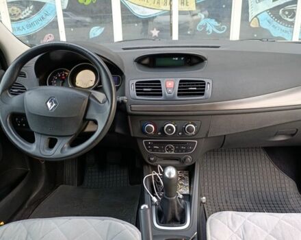 Сірий Рено Меган, об'ємом двигуна 1.6 л та пробігом 176 тис. км за 6700 $, фото 3 на Automoto.ua