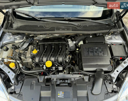 Серый Рено Меган, объемом двигателя 1.6 л и пробегом 153 тыс. км за 7650 $, фото 42 на Automoto.ua