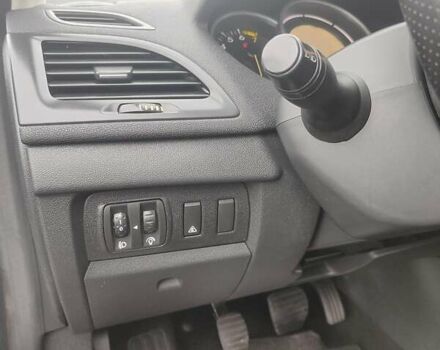 Сірий Рено Меган, об'ємом двигуна 1.6 л та пробігом 250 тис. км за 6200 $, фото 11 на Automoto.ua