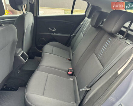 Серый Рено Меган, объемом двигателя 1.6 л и пробегом 200 тыс. км за 6250 $, фото 11 на Automoto.ua