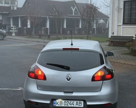Сірий Рено Меган, об'ємом двигуна 1.5 л та пробігом 300 тис. км за 4499 $, фото 5 на Automoto.ua