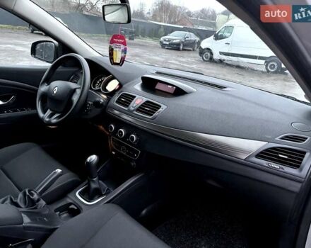 Сірий Рено Меган, об'ємом двигуна 1.6 л та пробігом 265 тис. км за 6100 $, фото 11 на Automoto.ua