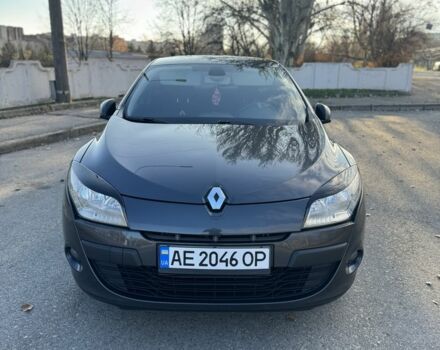 Сірий Рено Меган, об'ємом двигуна 1.5 л та пробігом 225 тис. км за 6300 $, фото 1 на Automoto.ua