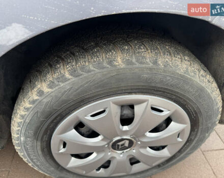 Серый Рено Меган, объемом двигателя 1.6 л и пробегом 200 тыс. км за 6250 $, фото 22 на Automoto.ua