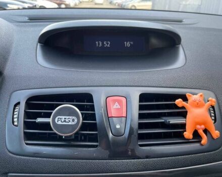 Рено Меган 2009 в Киеве на Automoto.ua Серый Рено Меган, объемом двигателя 1.5 л и пробегом 339 тыс. км за 7290 $, фото 19 на Automoto.ua