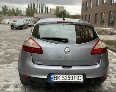 Рено Меган 2009 в Нетешине на Automoto.ua Серый Рено Меган, объемом двигателя 1.5 л и пробегом 333 тыс. км за 5100 $, фото 6 на Automoto.ua