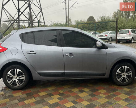 Рено Меган 2009 в Стрые на Automoto.ua Серый Рено Меган, объемом двигателя 1.6 л и пробегом 131 тыс. км за 6999 $, фото 7 на Automoto.ua