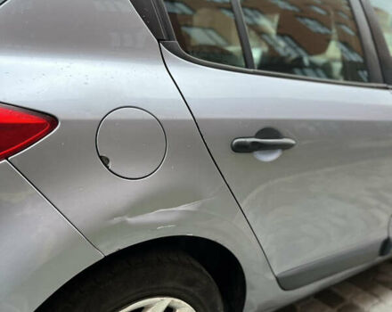 Серый Рено Меган, объемом двигателя 1.46 л и пробегом 333 тыс. км за 5200 $, фото 3 на Automoto.ua