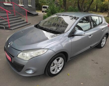 Рено Меган 2009 у Дніпро (Дніпропетровську) на Automoto.ua Сірий Рено Меган, об'ємом двигуна 1.6 л та пробігом 222 тис. км за 6800 $, фото 1 на Automoto.ua
