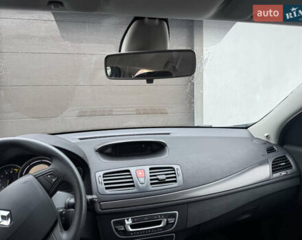 Серый Рено Меган, объемом двигателя 1.6 л и пробегом 200 тыс. км за 6250 $, фото 15 на Automoto.ua