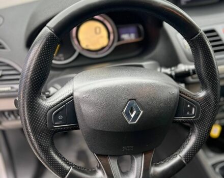 Серый Рено Меган, объемом двигателя 0 л и пробегом 245 тыс. км за 6100 $, фото 6 на Automoto.ua