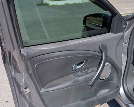 Рено Меган 2009 у Дніпро (Дніпропетровську) на Automoto.ua Сірий Рено Меган, об'ємом двигуна 1.5 л та пробігом 282 тис. км за 6300 $, фото 23 на Automoto.ua