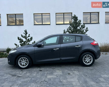 Серый Рено Меган, объемом двигателя 1.5 л и пробегом 249 тыс. км за 5900 $, фото 5 на Automoto.ua