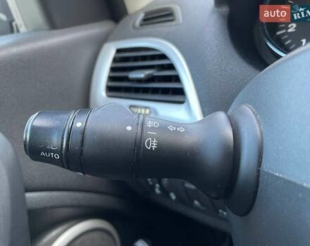 Рено Меган 2009 в Киеве на Automoto.ua Серый Рено Меган, объемом двигателя 1.46 л и пробегом 339 тыс. км за 7250 $, фото 15 на Automoto.ua