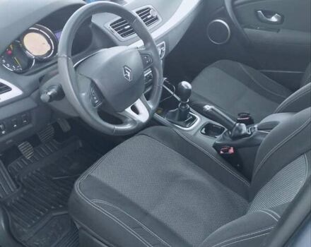 Серый Рено Меган, объемом двигателя 1.6 л и пробегом 234 тыс. км за 7500 $, фото 5 на Automoto.ua