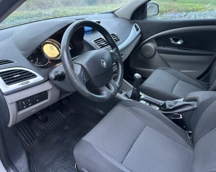 Сірий Рено Меган, об'ємом двигуна 1.5 л та пробігом 270 тис. км за 6300 $, фото 7 на Automoto.ua