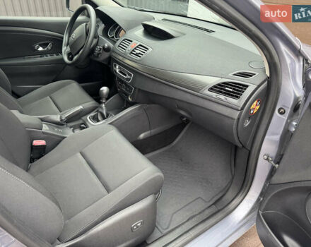 Серый Рено Меган, объемом двигателя 1.6 л и пробегом 200 тыс. км за 6250 $, фото 17 на Automoto.ua