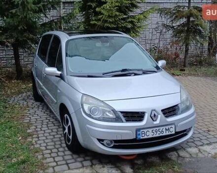 Серый Рено Меган, объемом двигателя 1.6 л и пробегом 243 тыс. км за 5800 $, фото 1 на Automoto.ua