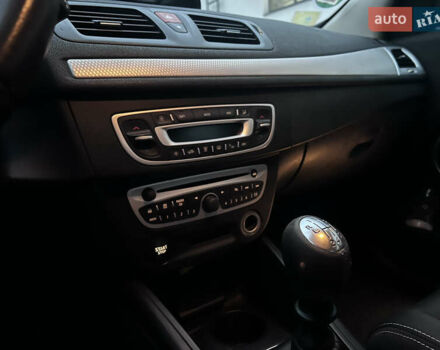 Серый Рено Меган, объемом двигателя 1.5 л и пробегом 249 тыс. км за 5900 $, фото 10 на Automoto.ua