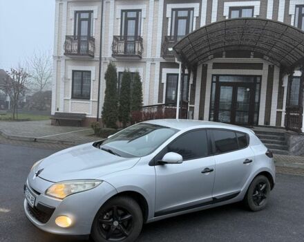 Сірий Рено Меган, об'ємом двигуна 1.5 л та пробігом 300 тис. км за 4499 $, фото 1 на Automoto.ua
