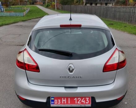 Рено Меган 2009 у Барышевке на Automoto.ua Сірий Рено Меган, об'ємом двигуна 1.6 л та пробігом 185 тис. км за 6950 $, фото 7 на Automoto.ua