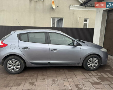 Серый Рено Меган, объемом двигателя 1.6 л и пробегом 200 тыс. км за 6250 $, фото 5 на Automoto.ua