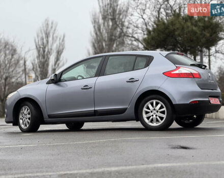 Серый Рено Меган, объемом двигателя 1.6 л и пробегом 193 тыс. км за 5999 $, фото 16 на Automoto.ua