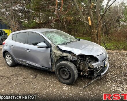 Серый Рено Меган, объемом двигателя 1.5 л и пробегом 300 тыс. км за 2500 $, фото 3 на Automoto.ua