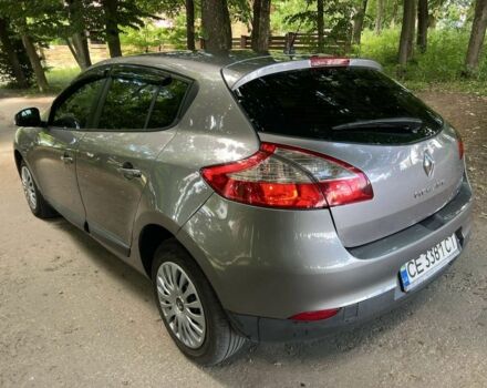 Серый Рено Меган, объемом двигателя 0 л и пробегом 275 тыс. км за 5800 $, фото 4 на Automoto.ua
