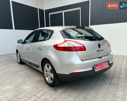 Серый Рено Меган, объемом двигателя 1.6 л и пробегом 144 тыс. км за 6699 $, фото 4 на Automoto.ua