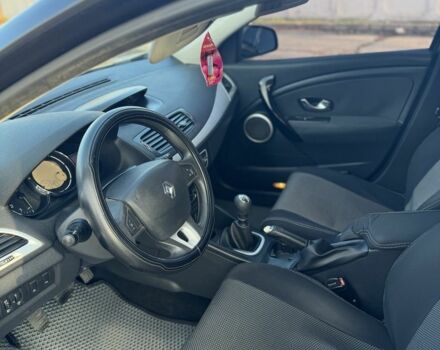 Сірий Рено Меган, об'ємом двигуна 1.5 л та пробігом 225 тис. км за 6300 $, фото 8 на Automoto.ua
