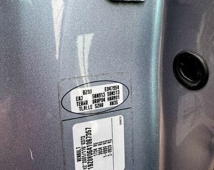 Серый Рено Меган, объемом двигателя 1.6 л и пробегом 232 тыс. км за 6900 $, фото 11 на Automoto.ua