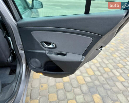 Сірий Рено Меган, об'ємом двигуна 1.6 л та пробігом 156 тис. км за 8350 $, фото 25 на Automoto.ua