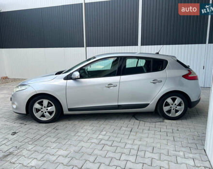 Серый Рено Меган, объемом двигателя 1.6 л и пробегом 144 тыс. км за 6699 $, фото 3 на Automoto.ua