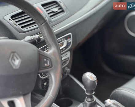 Серый Рено Меган, объемом двигателя 1.6 л и пробегом 193 тыс. км за 5999 $, фото 35 на Automoto.ua