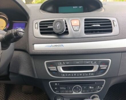 Серый Рено Меган, объемом двигателя 2 л и пробегом 210 тыс. км за 5000 $, фото 3 на Automoto.ua