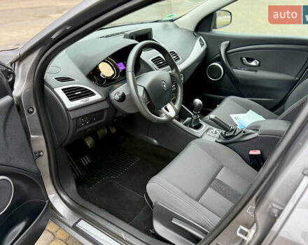 Сірий Рено Меган, об'ємом двигуна 1.6 л та пробігом 156 тис. км за 8350 $, фото 19 на Automoto.ua