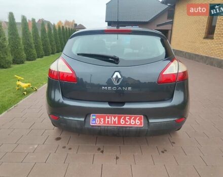 Сірий Рено Меган, об'ємом двигуна 1.6 л та пробігом 250 тис. км за 6200 $, фото 3 на Automoto.ua