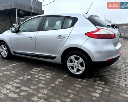 Сірий Рено Меган, об'ємом двигуна 1.6 л та пробігом 265 тис. км за 6100 $, фото 3 на Automoto.ua