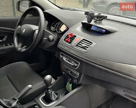 Рено Меган 2009 в Стрые на Automoto.ua Серый Рено Меган, объемом двигателя 1.6 л и пробегом 131 тыс. км за 6999 $, фото 20 на Automoto.ua