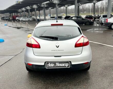 Серый Рено Меган, объемом двигателя 0 л и пробегом 245 тыс. км за 6100 $, фото 4 на Automoto.ua