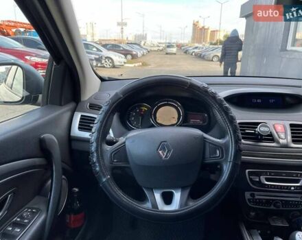 Рено Меган 2009 в Киеве на Automoto.ua Серый Рено Меган, объемом двигателя 1.46 л и пробегом 339 тыс. км за 7250 $, фото 12 на Automoto.ua
