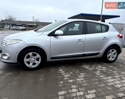 Сірий Рено Меган, об'ємом двигуна 1.6 л та пробігом 265 тис. км за 6100 $, фото 17 на Automoto.ua