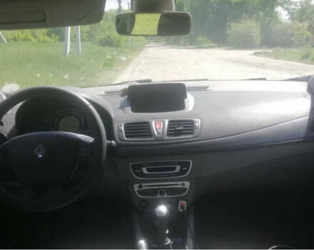 Сірий Рено Меган, об'ємом двигуна 1.46 л та пробігом 212 тис. км за 6700 $, фото 5 на Automoto.ua