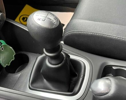 Рено Меган 2009 в Стрые на Automoto.ua Серый Рено Меган, объемом двигателя 1.6 л и пробегом 131 тыс. км за 6999 $, фото 13 на Automoto.ua
