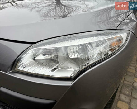 Сірий Рено Меган, об'ємом двигуна 1.6 л та пробігом 156 тис. км за 8350 $, фото 11 на Automoto.ua